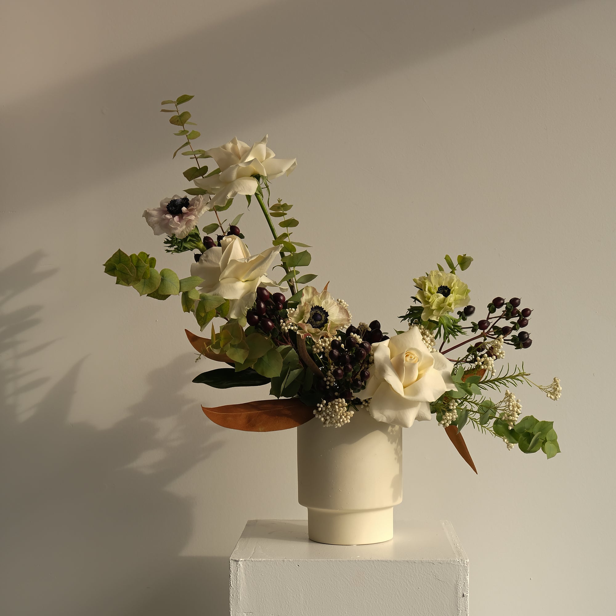 Camilia Supply Modern Pedestal Ceramic Container